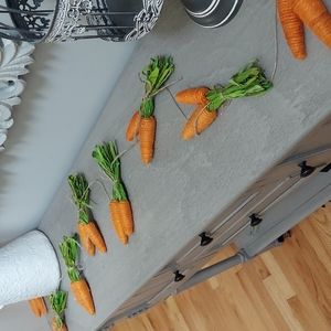Easter decor ( carrots ) garland